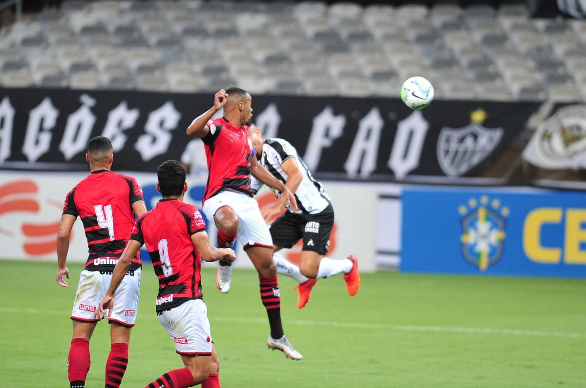 Atltico e Atltico-GO se enfrentaram pela 30 rodada do Brasileiro 