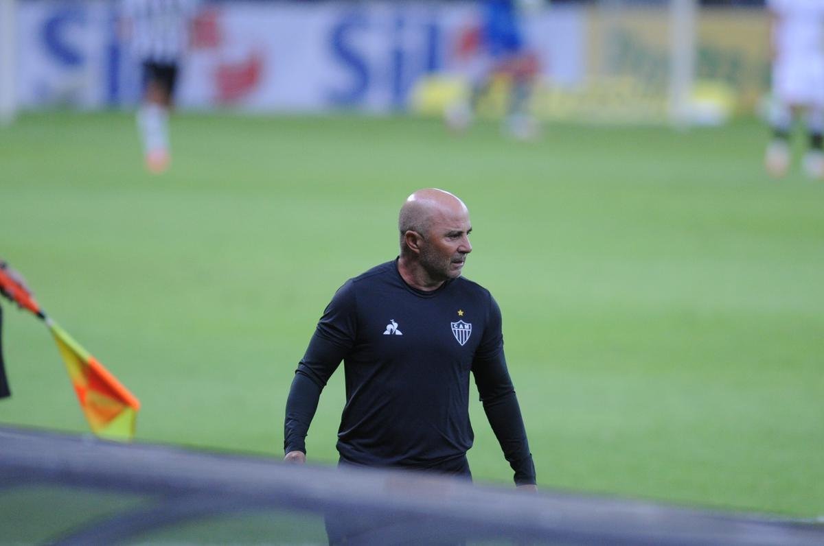 Fotos do jogo entre Atltico e Corinthians, no Mineiro, em Belo Horizonte, pela segunda rodada do Campeonato Brasileiro (Alexandre Guzanshe/EM/D. A Press)