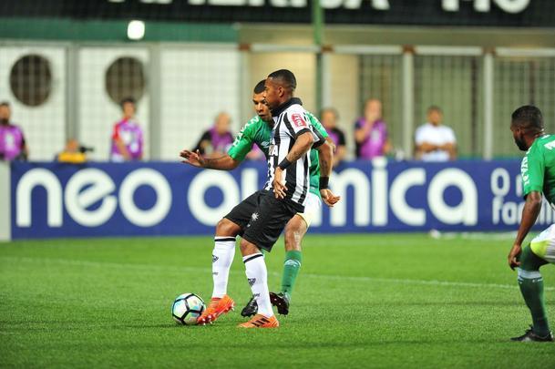 Veja fotos do duelo entre Atltico e Chapecoense, pela 29 rodada do Campeonato Brasileiro