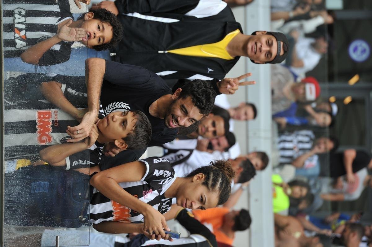 Fotos do 'Game of Dreams', jogo festivo dos Amigos do Ronaldinho contra os Amigos do Penta