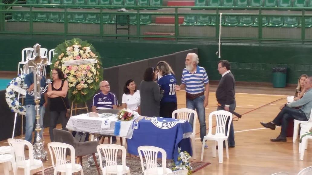 Salom, de 86 anos, morreu na madrugada de tera-feira (10) em Belo Horizonte