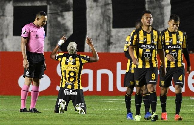 Marathon, do Equador,  a fornecedora do The Strongest, da Bolvia