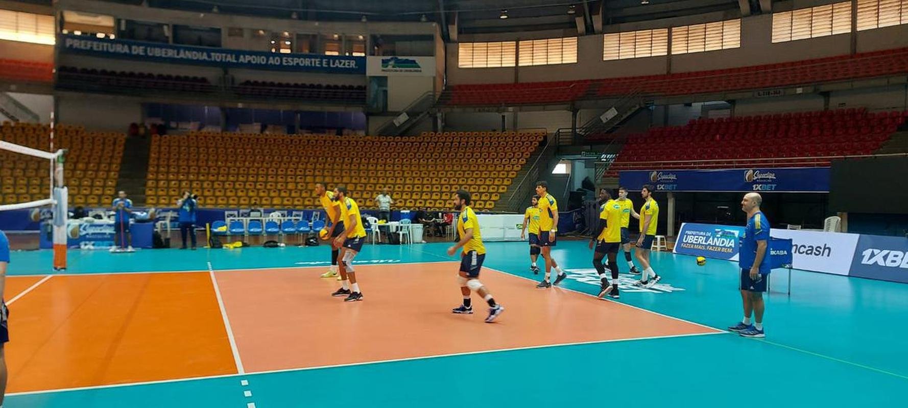 Cruzeiro treina no Sabiazinho, em Uberlndia, antes da deciso contra o Minas na Superliga Masculina