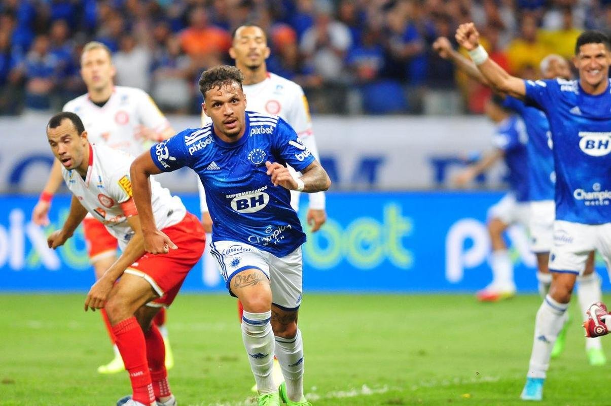 Fotos do jogo entre Cruzeiro e Tombense, pela 22� rodada da S�rie B