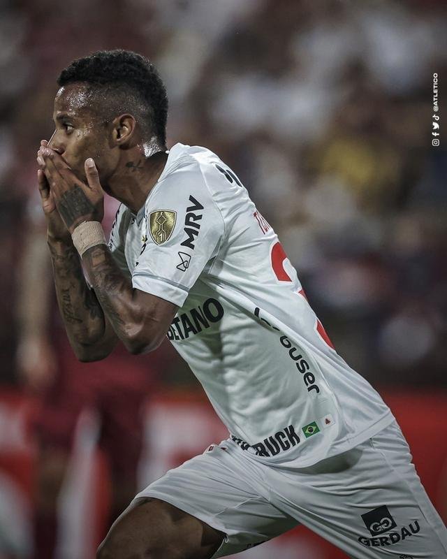 Volante Tch Tch rescindiu com o Atltico e ser anunciado como reforo do Botafogo