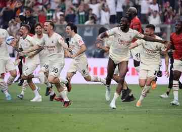Fora de casa, equipe rossonera venceu por 3 a 0 e quebrou um longo jejum no Campeonato Italiano; Internazionale ficou com o vice