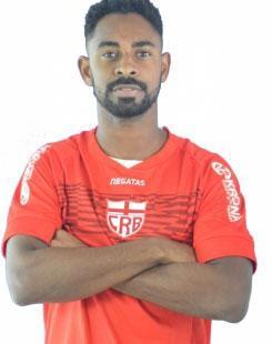 A Ponte Preta anunciou a contratao do zagueiro Wellington Carvalho, que estava no CRB