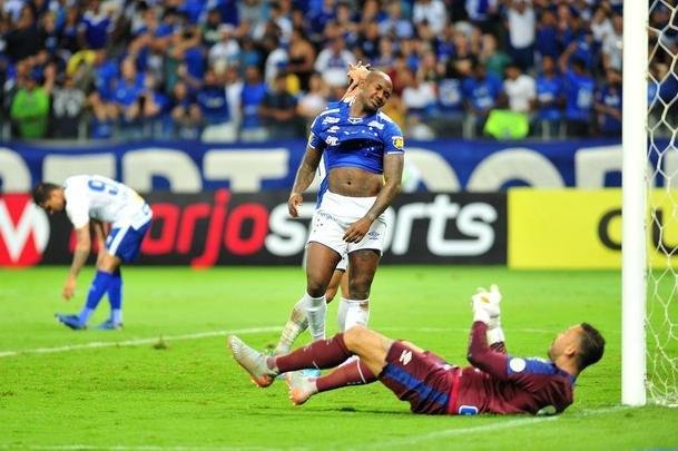 Fotos do segundo tempo de Cruzeiro e Ava, no Mineiro, pelo Brasileiro