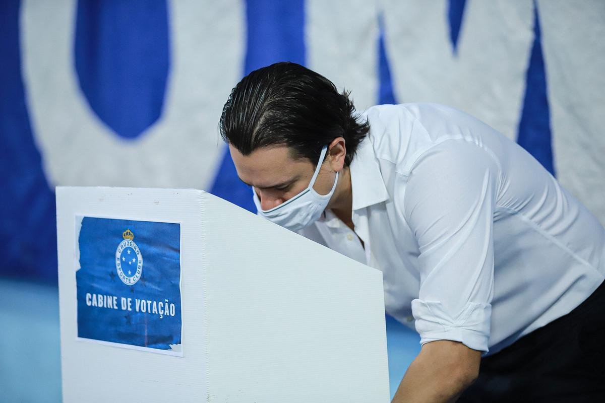 Presidente do Cruzeiro, Srgio Santos Rodrigues, durante votao