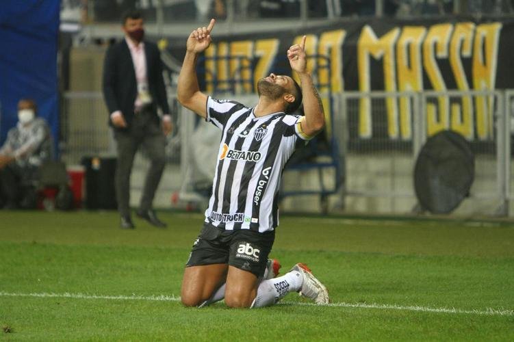 Festa de Hulk com os dois marcados sobre o Juventude no Mineiro