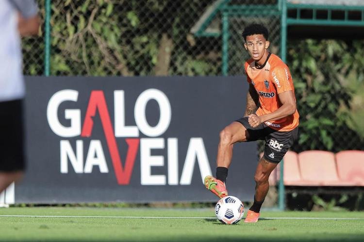 Fotos do treino do Atlético antes da viagem para a Argentina