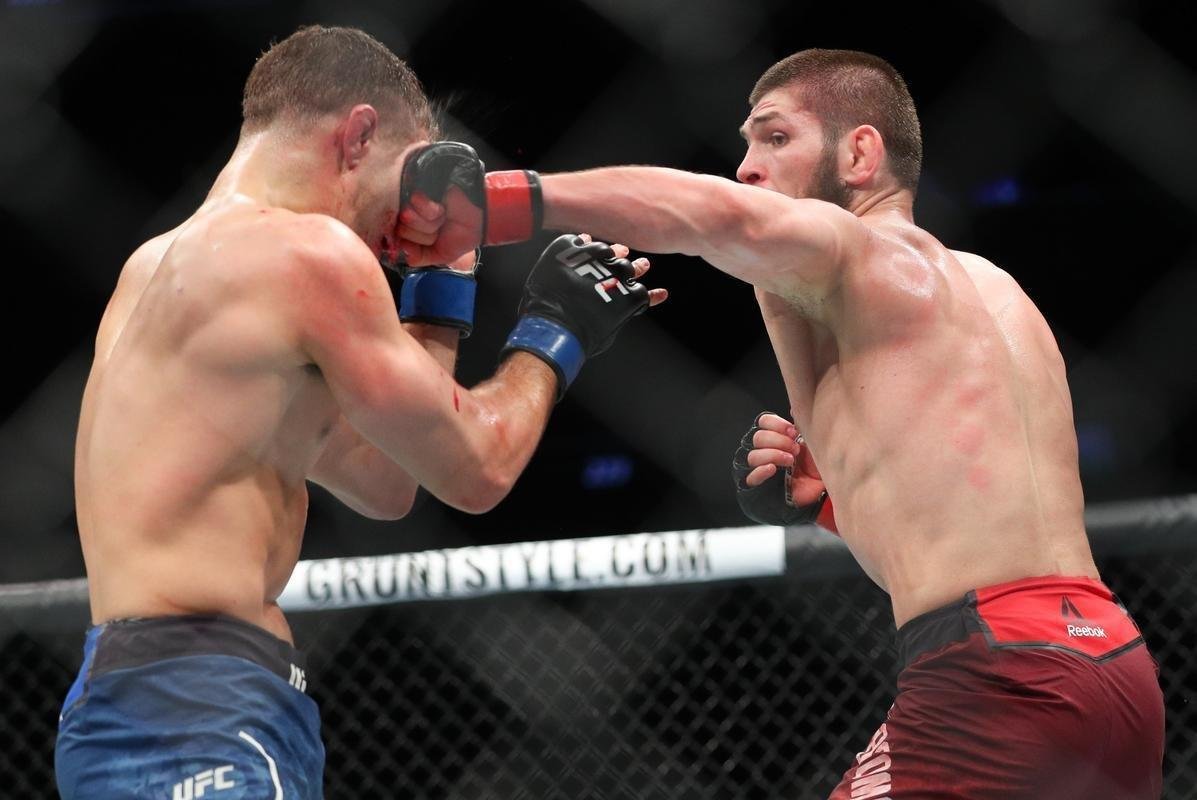 Na luta principal, Khabib Nurmagomedov venceu Al Iaquinta por deciso unnime e conquistou o cinturo do peso leve