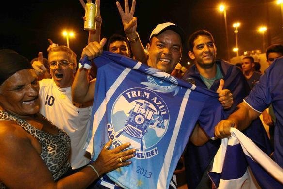 Torcida do Cruzeiro no Barrado
