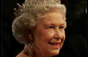 Postagem do Arsenal - Lamentamos profundamente o falecimento de Sua Majestade a Rainha.  
Junto com muitos de nossos apoiadores hoje, teremos tempo para lamentar e refletir sobre a vida incrvel e o servio dedicado de Sua Majestade.