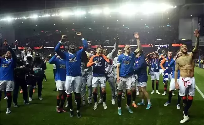 8 - Rangers: 233 pontos