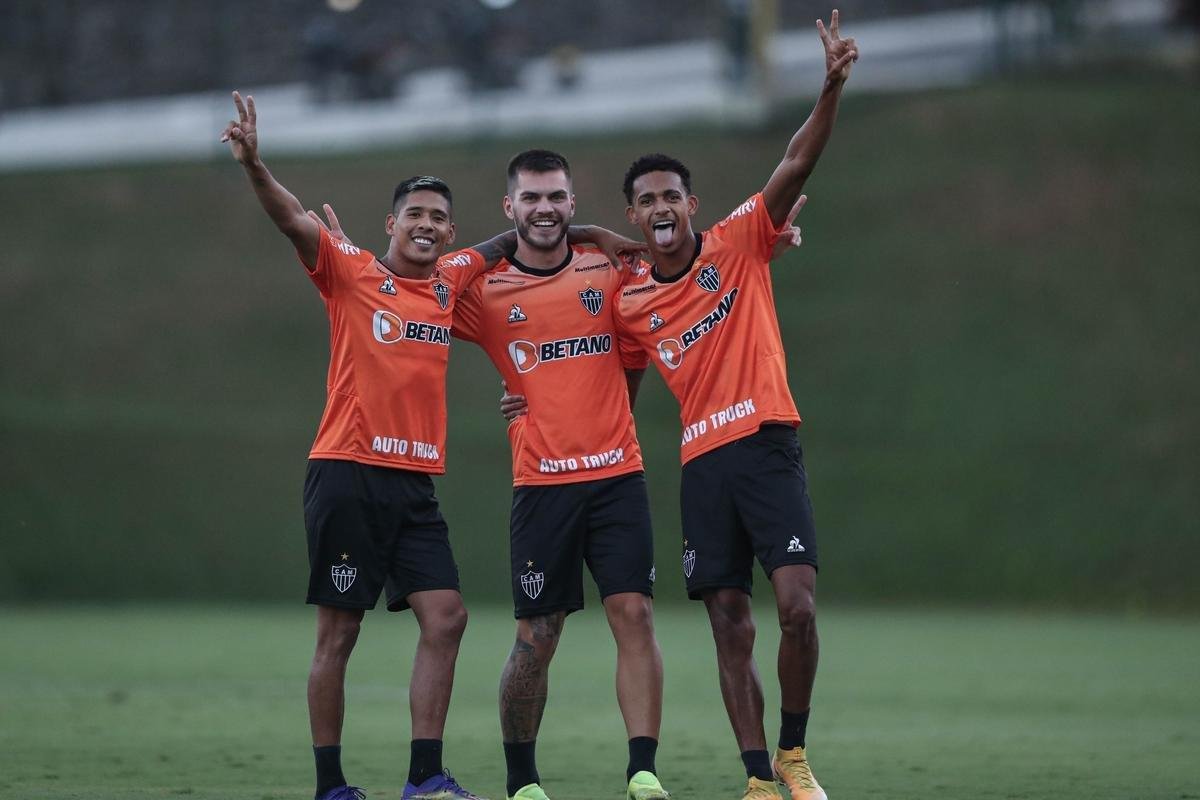 Com novo uniforme de treino, Atlético fechou nesta sexta-feira sua preparação para enfrentar o Athletic, às 19h deste sábado, no Independência, pela 11ª rodada do Campeonato Mineiro