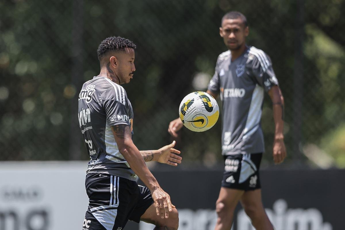 Fotos do treino do Atltico, que teve Hulk em campo 