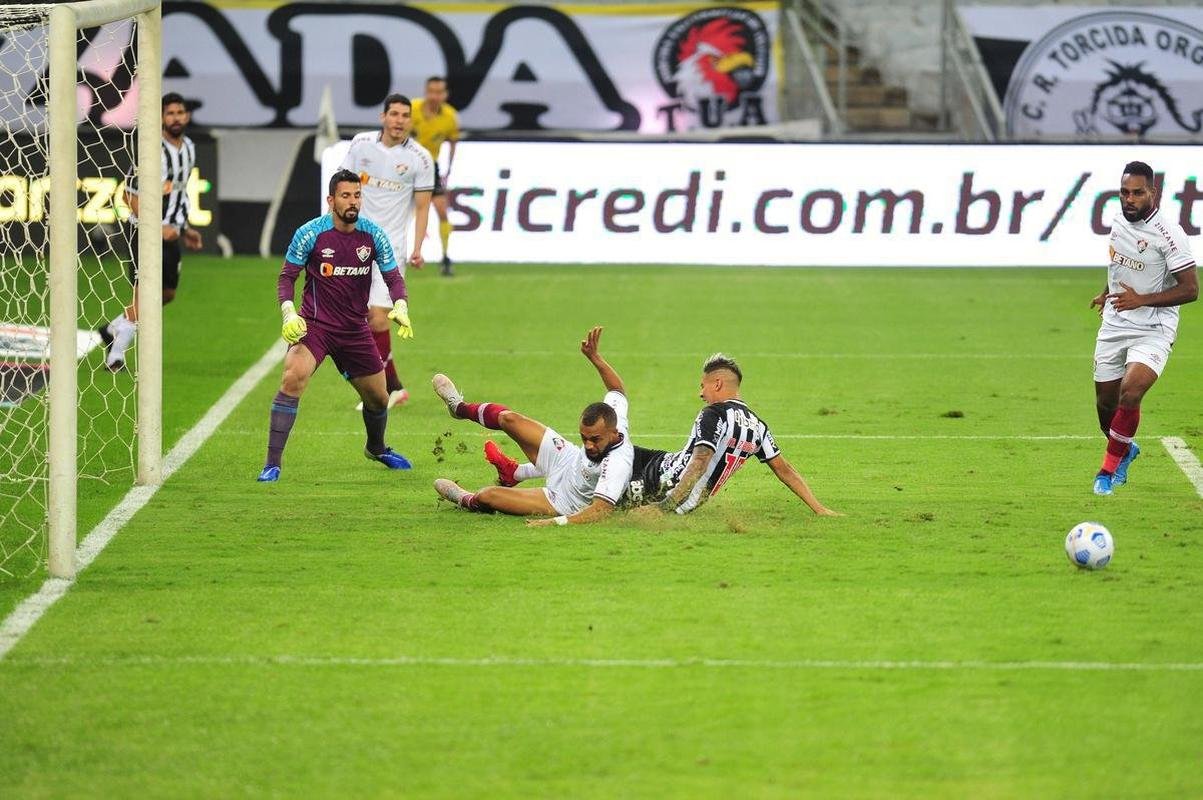 No segundo tempo, Atltico abriu o placar com gol de Hulk, em cobrana de pnalti