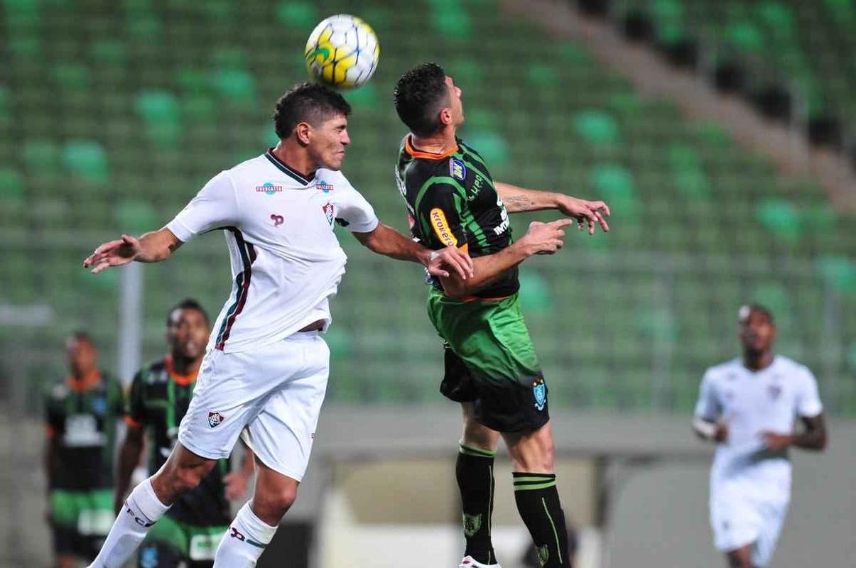 Imagens do jogo entre Amrica e Fluminense no Independncia