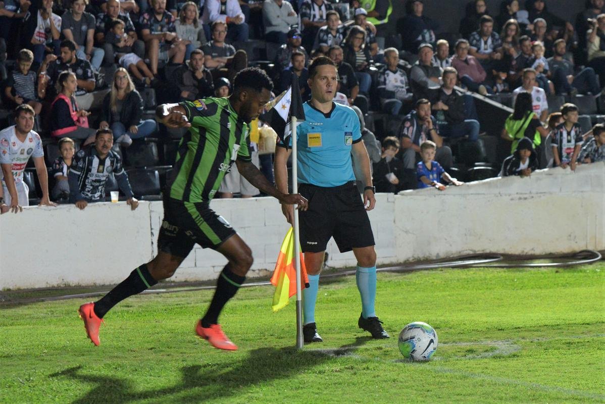 Amrica venceu o Operrio por 2 a 0, no Paran, e avanou na Copa do Brasil 