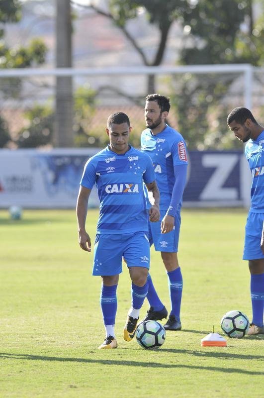 Imagens do treino do Cruzeiro nesta tera-feira (25/07) na Toca da Raposa II