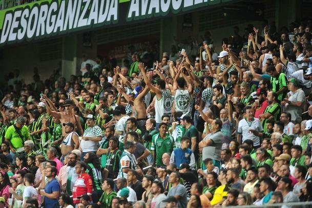 Amrica vence o Bragantino no Independncia e entra no G4 da Srie B