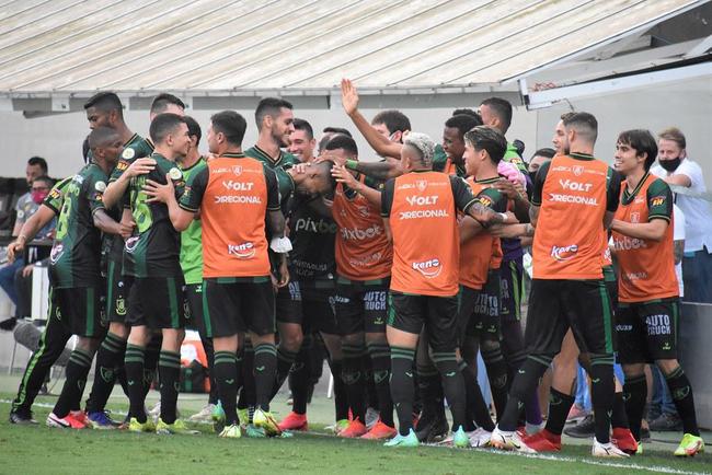 Santos e Amrica se enfrentaram na Vila Belmiro