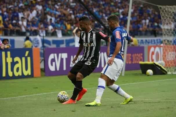 Imagens do segundo tempo do clssico entre Cruzeiro e Atltico, no Mineiro