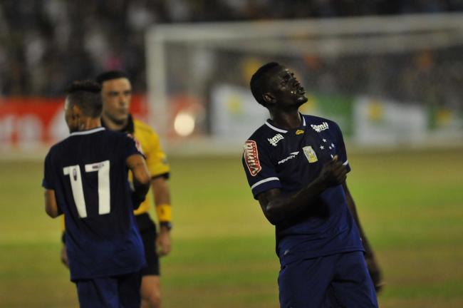 Colombian Dover Riascos played for Cruzeiro between 2015 and 2016. Currently, the forward plays for Comunicaciones FC from Guatemala.