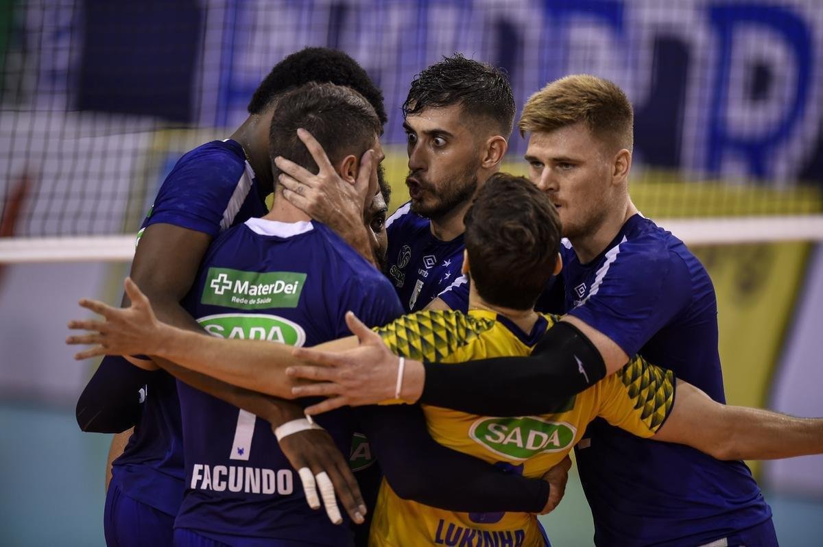 Cruzeiro e UPCN Bolvar Voley fizeram a final do Campeonato Sul-Americano de Clubes de Vlei, no Ginsio do Riacho, em Contagem
