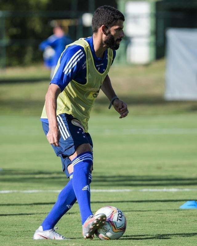 Em Atibaia, Cruzeiro iniciou preparao para o duelo diante da Ponte Preta