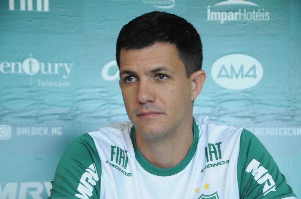 Maurcio Barbieri (2019): 7 jogos, 1 vitria, 2 empates, 4 derrotas (23,8% de aproveitamento)