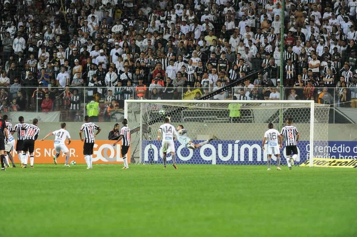 Atltico e Santos se enfrentaram, no Independncia, pela 13 rodada do Campeonato Brasileiro