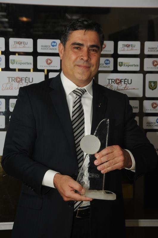 Trofu Tel Santana teve a 17 edio e premiou destaques do esporte mineiro em cerimnia no Mineiro