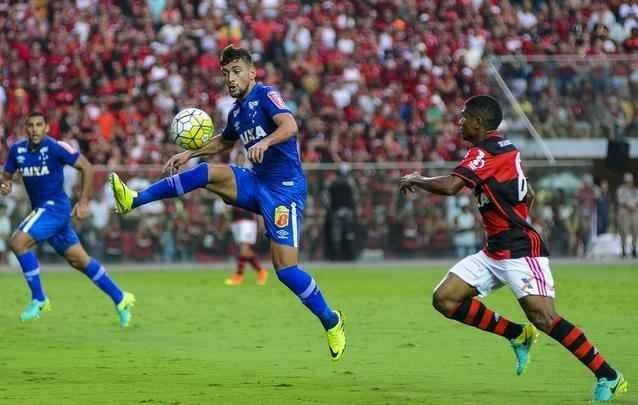Imagens do duelo entre Flamengo e Cruzeiro pela 27 rodada do Brasileiro