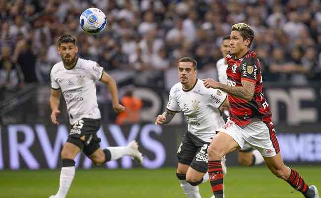 Flamengo e Corinthians decidem vaga para a semi da Libertadores