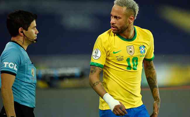 Neymar destacou parceria com Lucas Paquet, mas saiu na bronca com rbitro chileno 