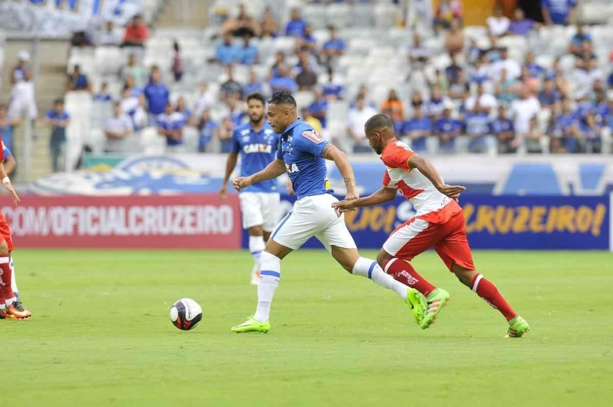 Imagens do jogo entre Cruzeiro e Tricordiano, pelo Campeonato Mineiro, no Mineiro