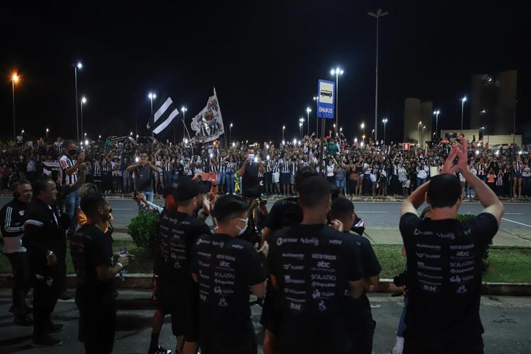 Bastidores da festa do Atlético em comemoração ao título brasileiro