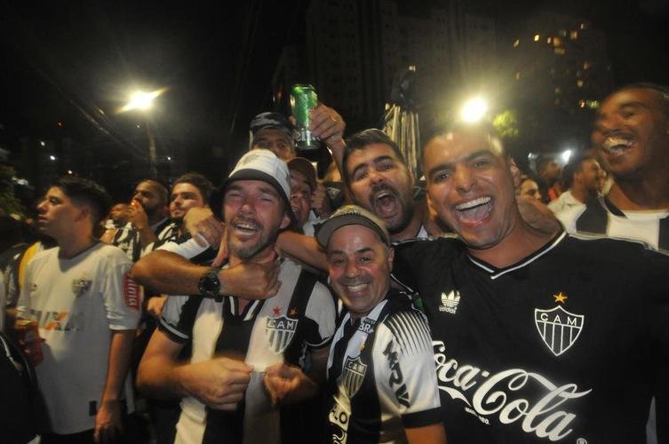 Festa da torcida pelo bicampeonato brasileiro do Atltico na sede do clube, no bairro de Lourdes, em BH