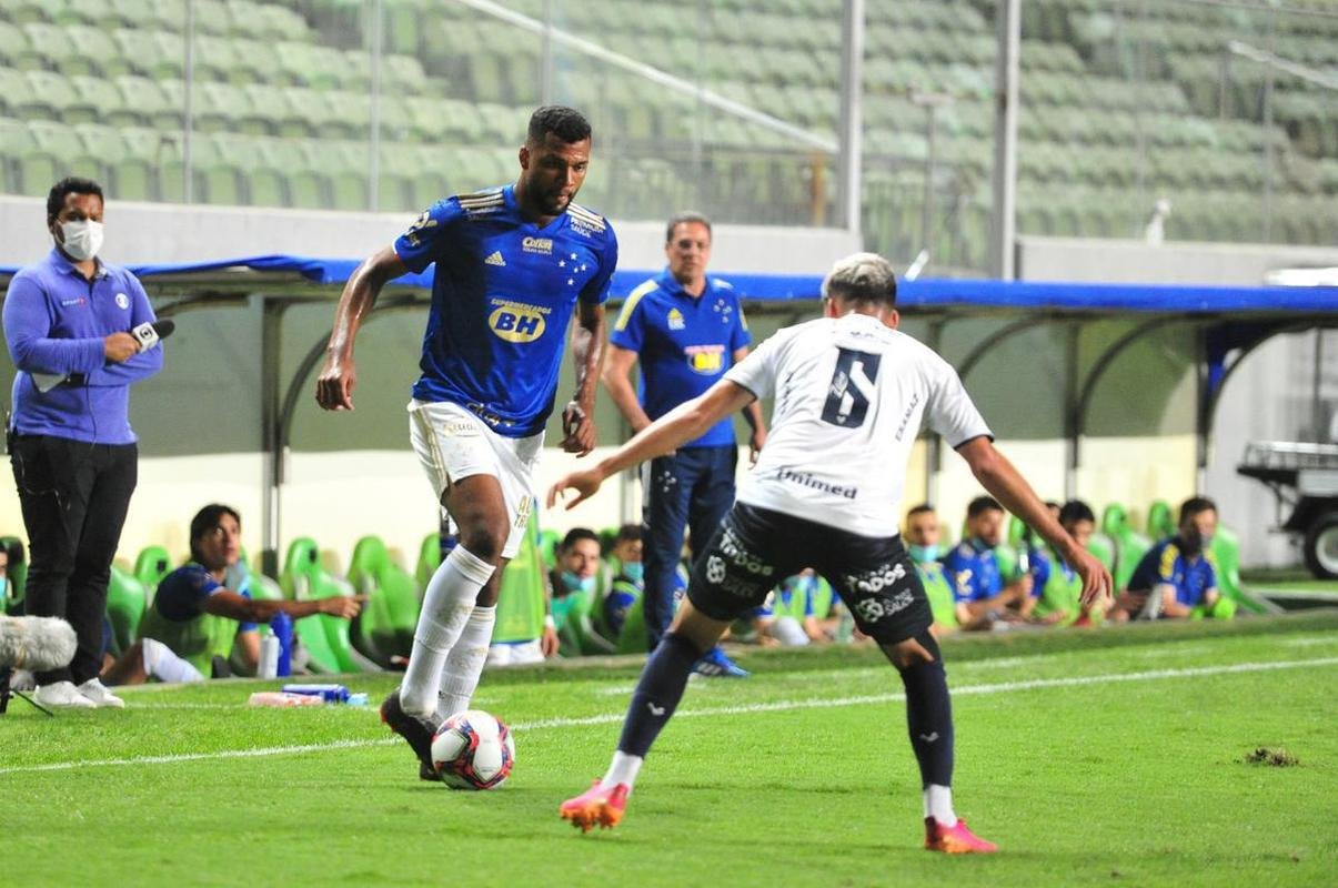 Fotos do jogo entre Cruzeiro e Remo, no Independncia, em BH, pela 32 rodada da Srie B do Brasileiro