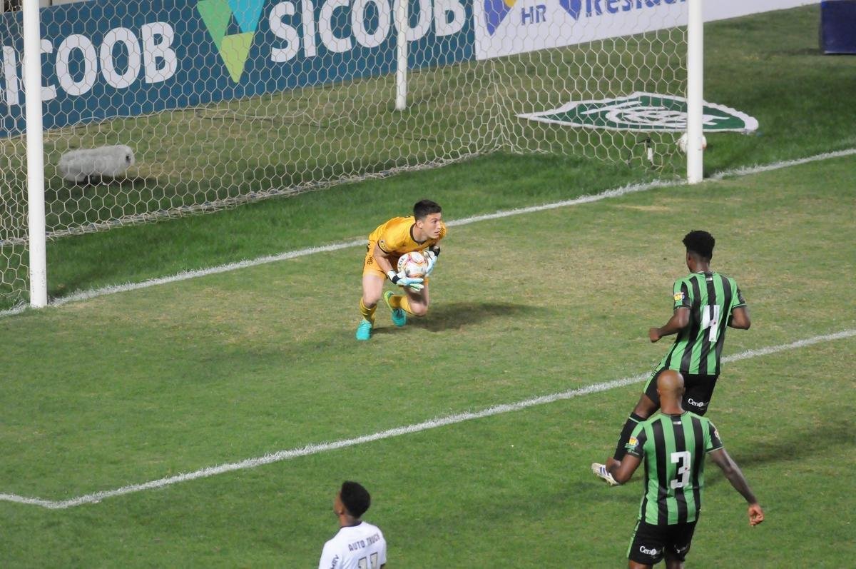 Marrony ampliou e fez 2 a 0 para o Atltico no Independncia