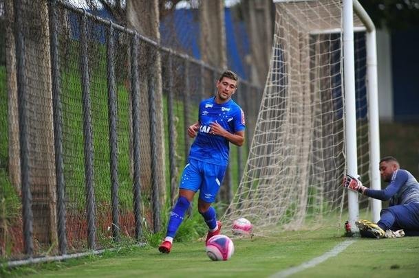 Imagens do jogo-treino entre Cruzeiro e Ipatinga, na Toca da Raposa II, nesta sexta-feira (12/01)