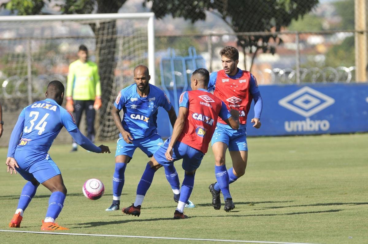 Fotos do treino do Cruzeiro desta quinta-feira (18/1), na Toca da Raposa II