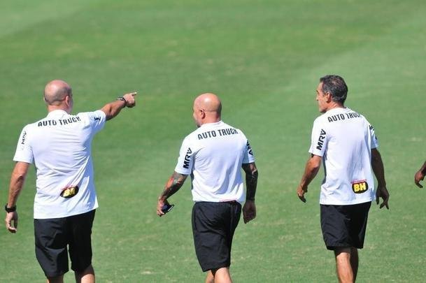 Sampaoli foi apresentado ao Atltico na tarde desta segunda-feira