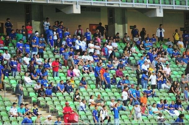 Aps por 2 a 2 no tempo normal, Cruzeiro derrotou Atltico por 4 a 2 nas penalidades e se sagrou campeo de torneio indito. Em 2018, clube celeste disputar a Copa Libertadores da categoria