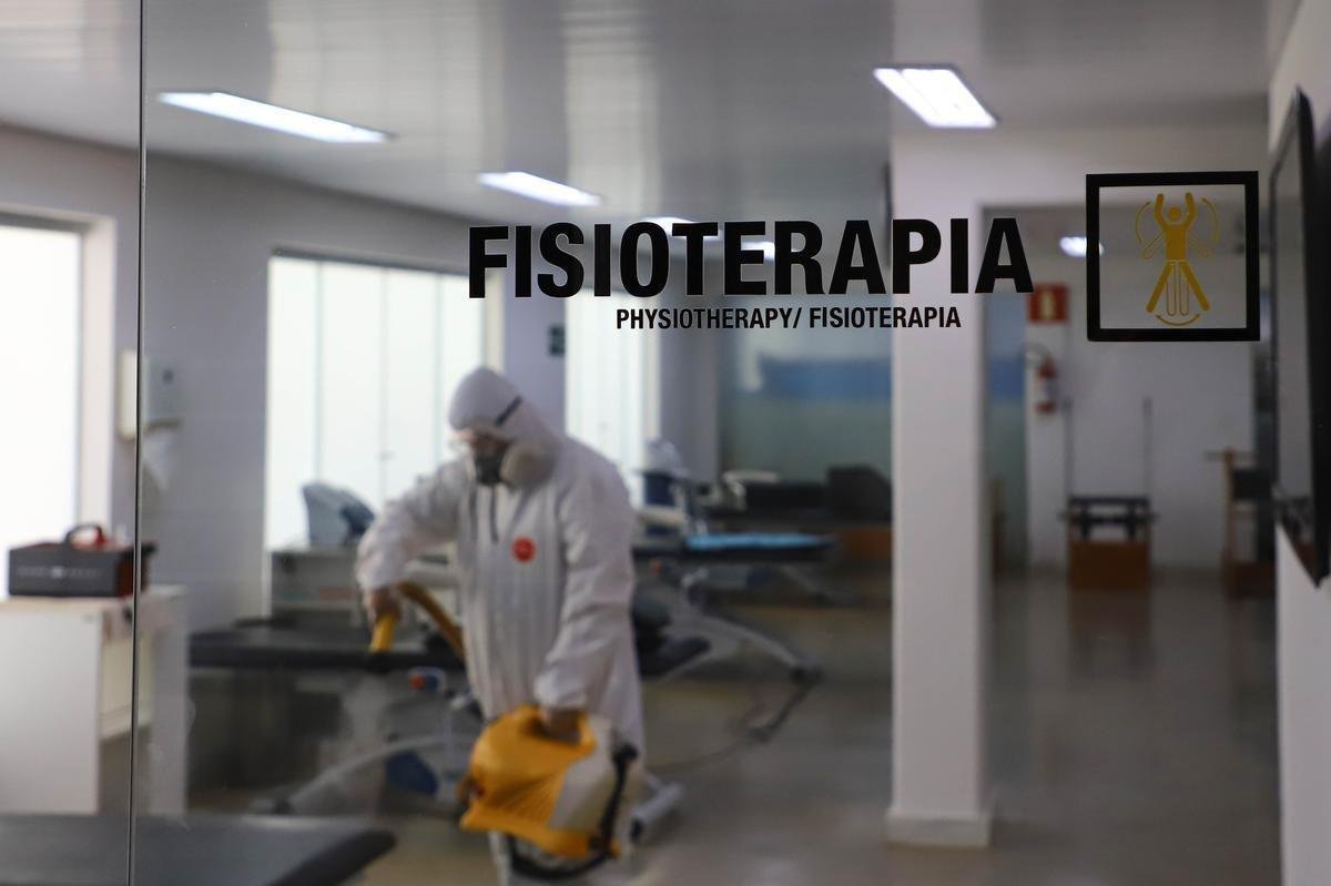 Fotos da desinfeco na Cidade do Galo