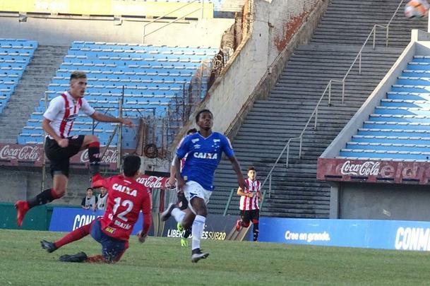 Fotos de Cruzeiro x River Plate, no Estádio Centenário de Montevidéu, pela Copa Libertadores Sub-20