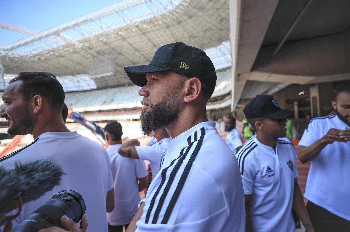 Na manh deste sbado (24/9), jogadores, comisso tcnica e diretoria do Atltico visitaram as obras da Arena MRV, futura casa do Galo.