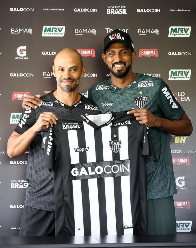 Imagens da apresentao de Maicon Bolt no Atltico